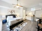 Studio suite with a full bathroom and kitchenette
